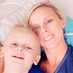 Meet your Posher, Lee